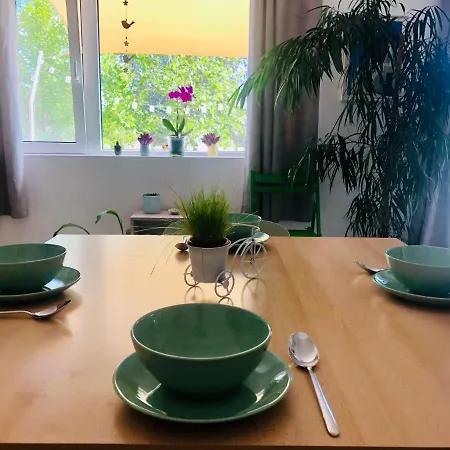Medences Apartman Apartment
