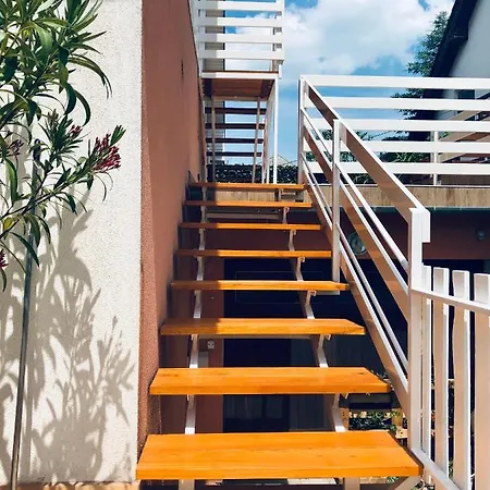 Medences Apartman *